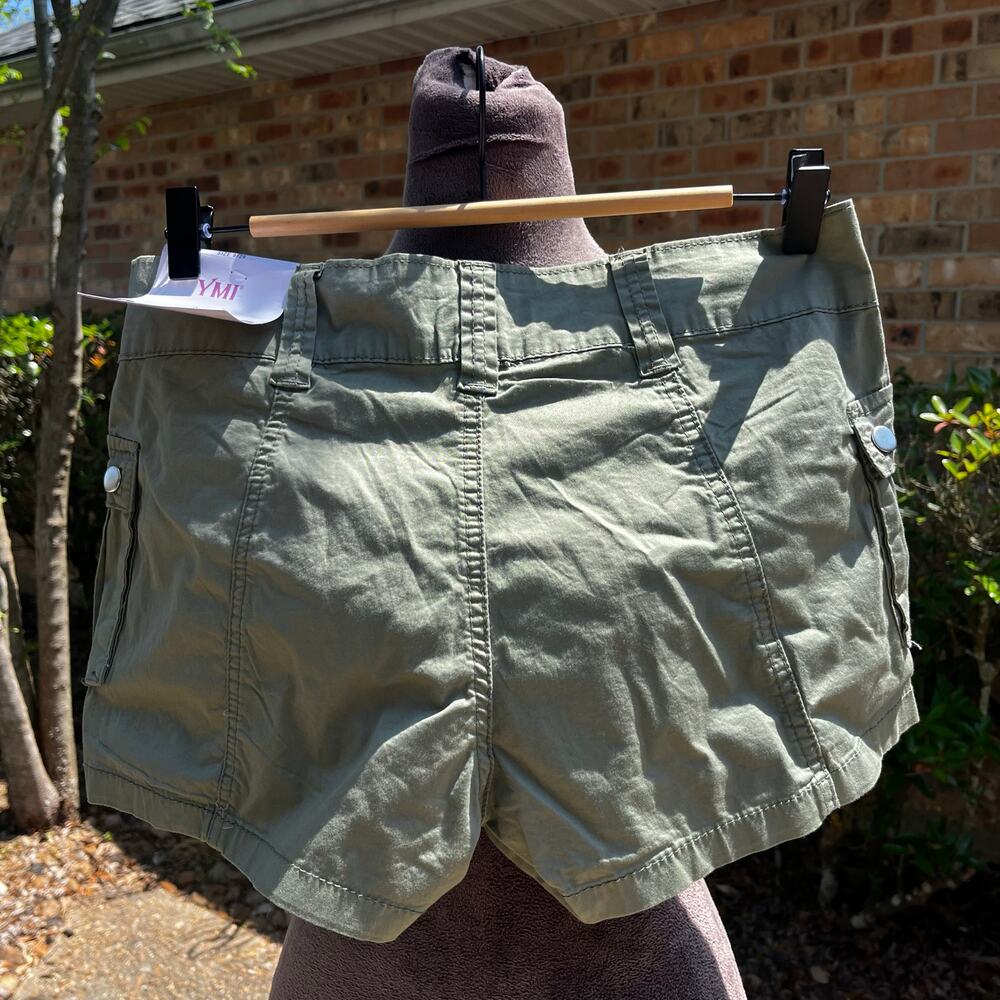 NWT YMI Juniors Cargo Shorts Green Sz 9 - Picture 5 of 9
